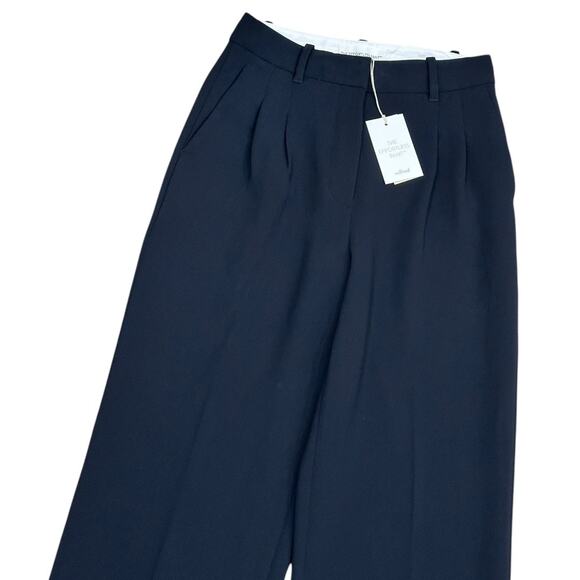 NWT Aritizia The Effortless Pant in Dark Navy - Picture 3 of 9